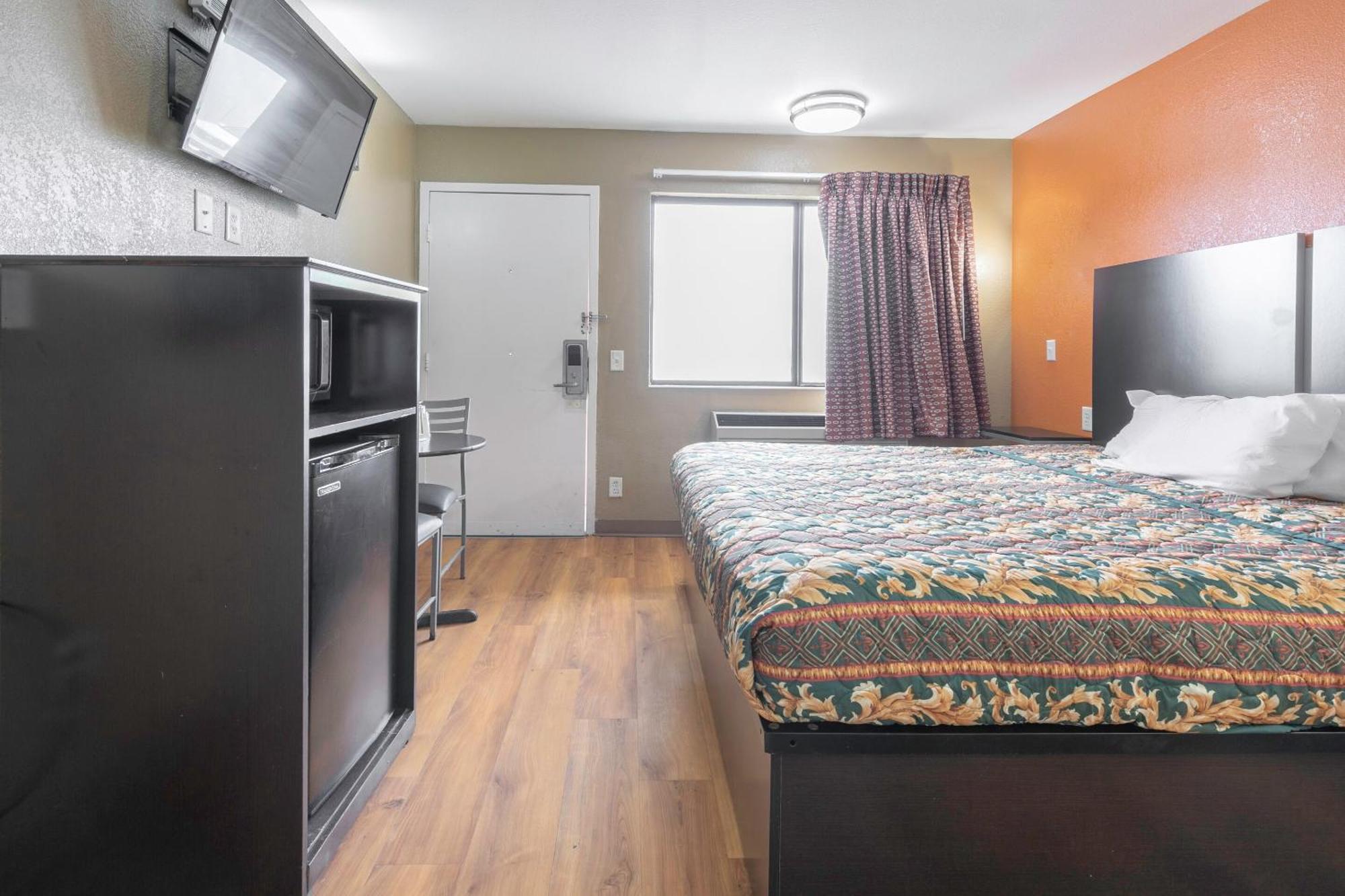 Oyo Hotel Lake Charles Hwy 10 Extérieur photo